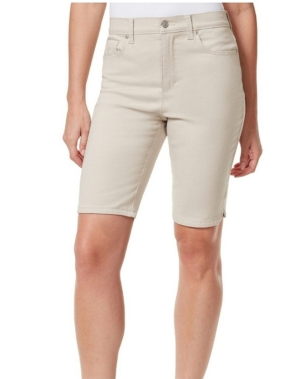 Gloria Vanderbilt Women Tan Belted Bermuda Short Size 8 NWT